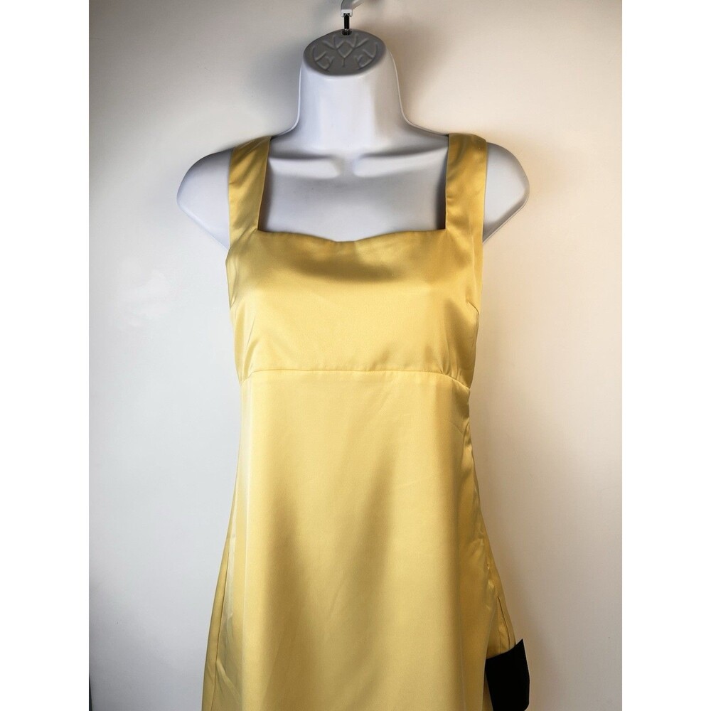 Lulus Cutest Satin Square Neck Mini Golden Yellow Size Small NWT Kentucky Derby - Picture 4 of 10